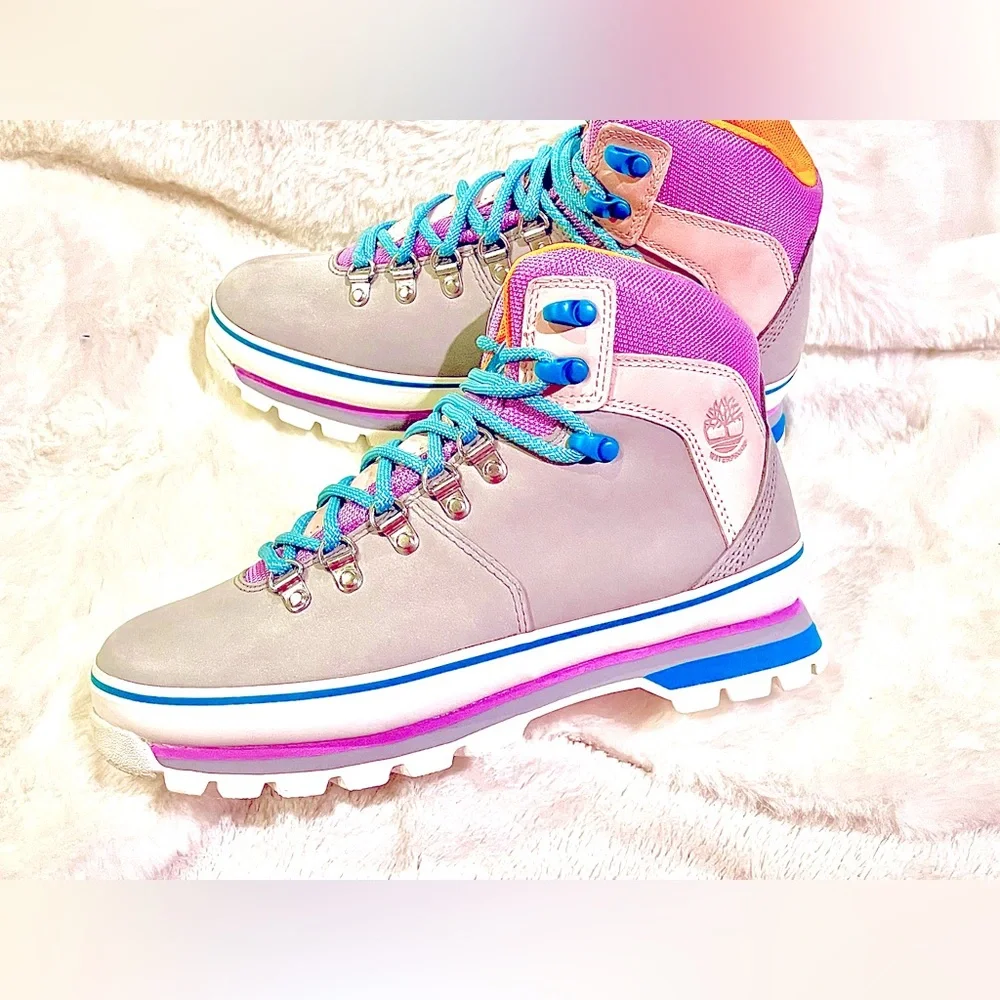Timberland Women’s Euro Boots - Picture 4 of 5
